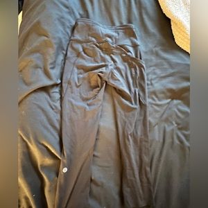 Black mid length lululemon leggings
